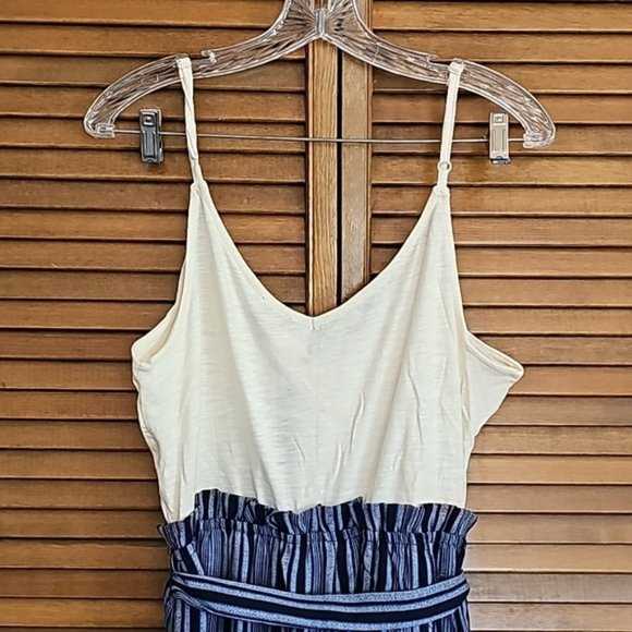 NWT Lily Rose Button Front Paper Bag elastic waist jumpsuit V-neck 1 piece Large - Picture 9 of 11